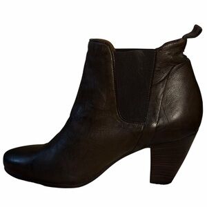 I. N. K. Shoes Made in Italy Chelsea Bootie